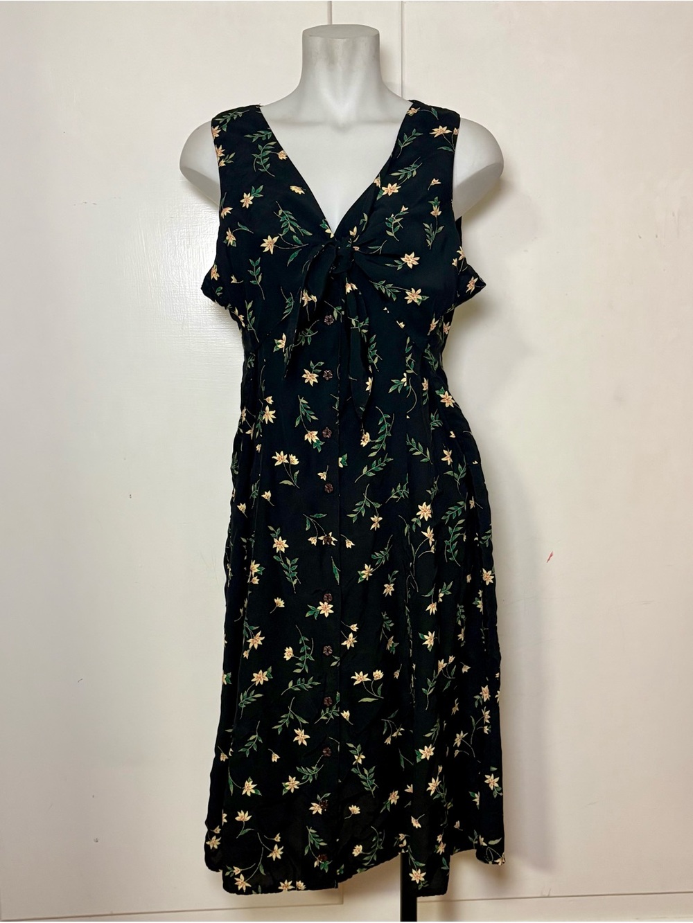 Vintage 90s Robbie Bee Black Floral Button Up Short Sleeve Dress